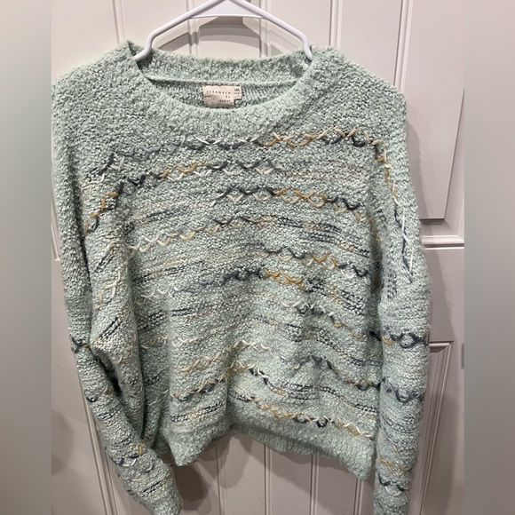 Mint Green M/L Crew Neck Sweater with Fluffy Texture - Picture 7 of 9